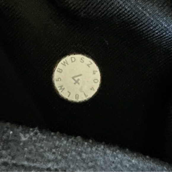 Lululemon align leggings 28 inches. - Picture 2 of 3